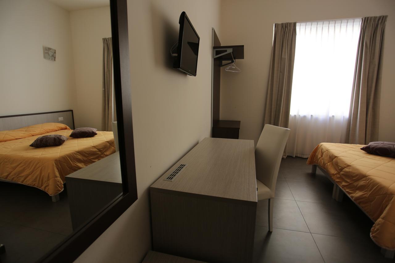 Hotel Eubea Reggio Calabria Exterior foto