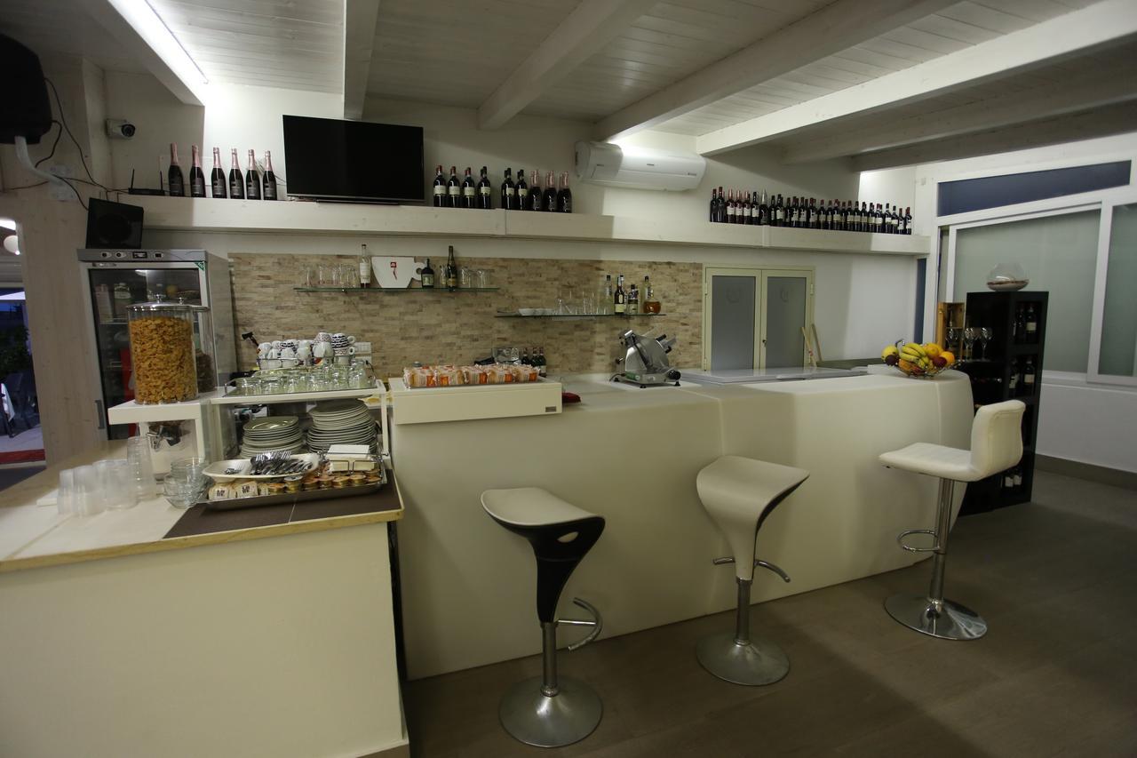Hotel Eubea Reggio Calabria Exterior foto