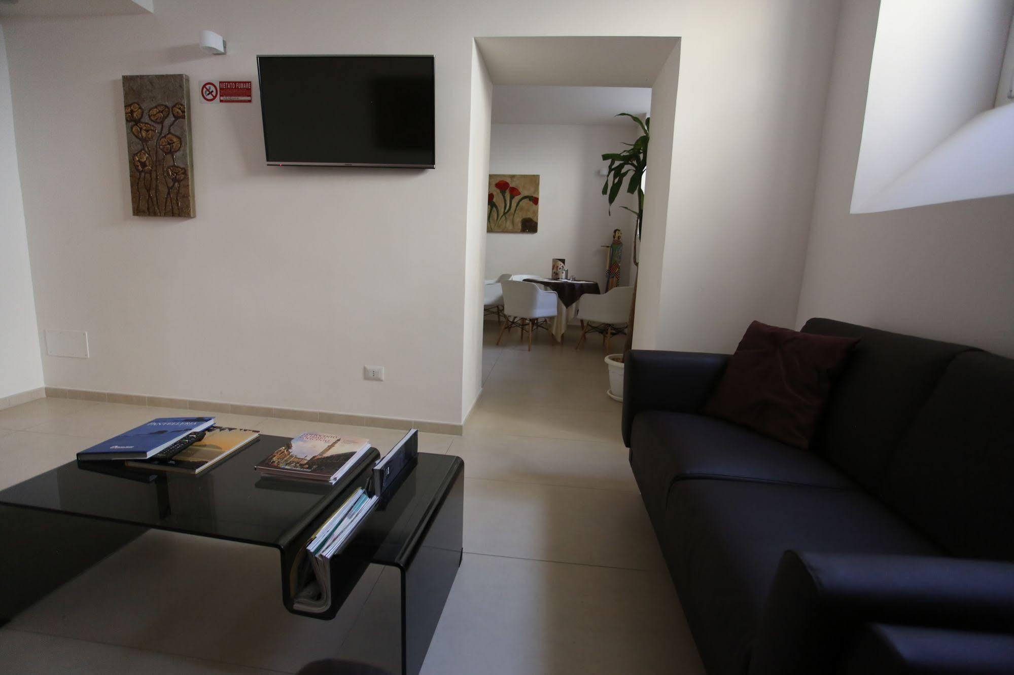 Hotel Eubea Reggio Calabria Exterior foto