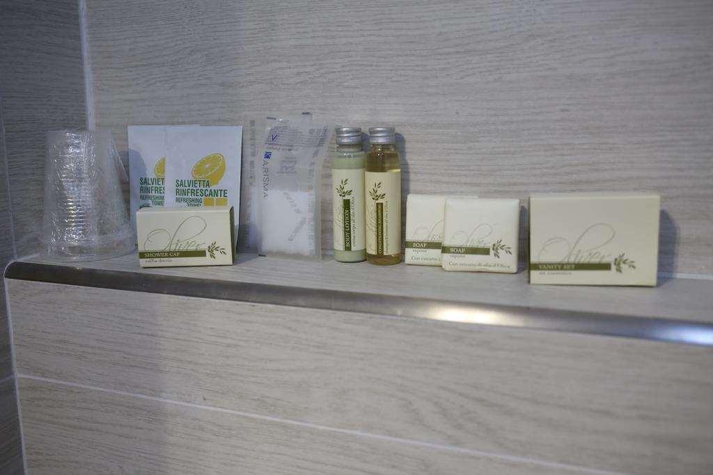 Hotel Eubea Reggio Calabria Habitación foto
